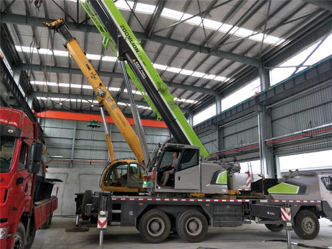 巴南区高空车出租需要注意哪些安全事项？