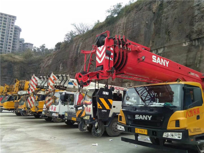 巴南区吊车出租按什么计费？台班费、单次费、里程费怎么算？